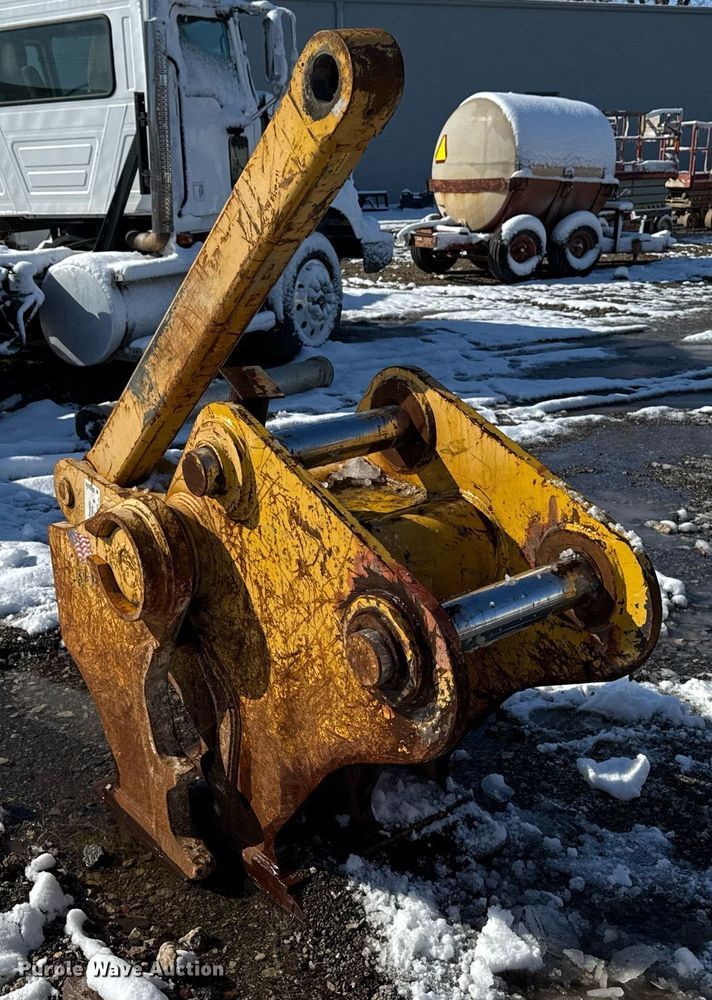 image for item EM3645 32