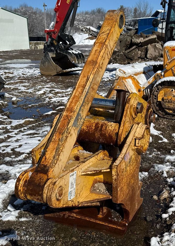 image for item EM3645 32