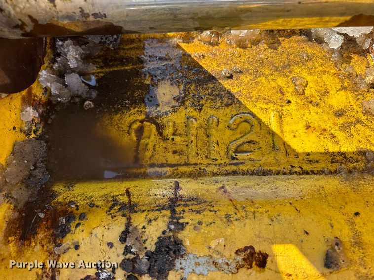 image for item EM3645 32