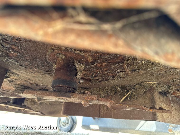 image for item EM3662 2017 Bobcat MI 72 skid steer finish mower