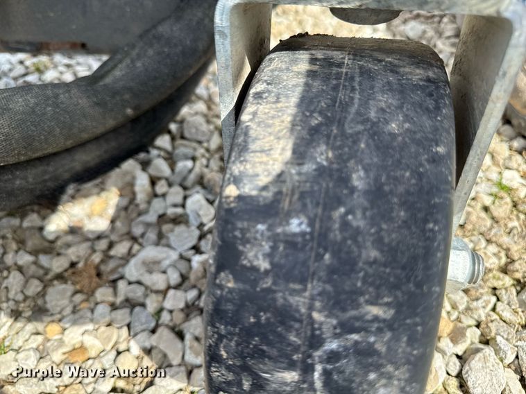 image for item EM3662 2017 Bobcat MI 72 skid steer finish mower