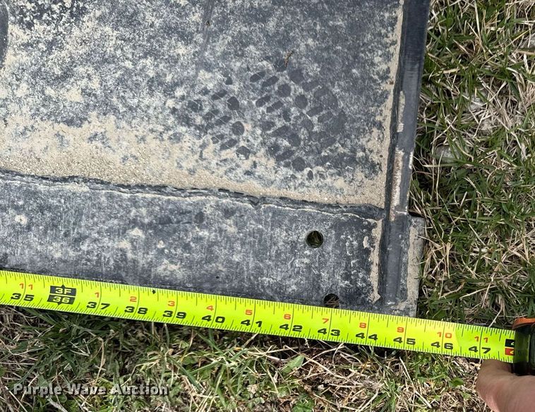 image for item EM3664 2024 MachPro MP-S300 compact utility loader