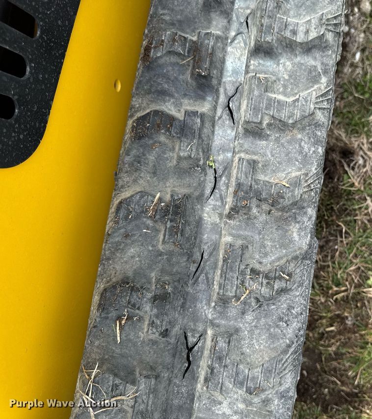 image for item EM3664 2024 MachPro MP-S300 compact utility loader