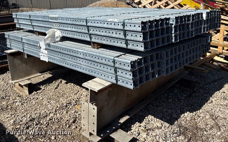 image for item EM3679 Approximately 120 M1-90 struts