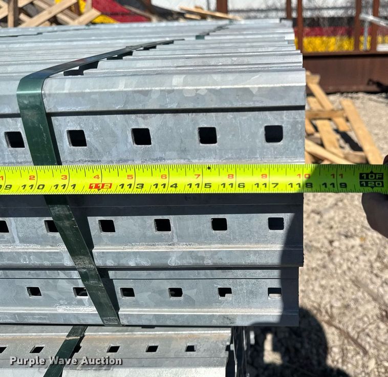 image for item EM3679 Approximately 120 M1-90 struts