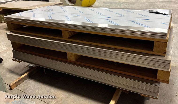image for item EM3682 Approximately 84 5052 aluminum sheets