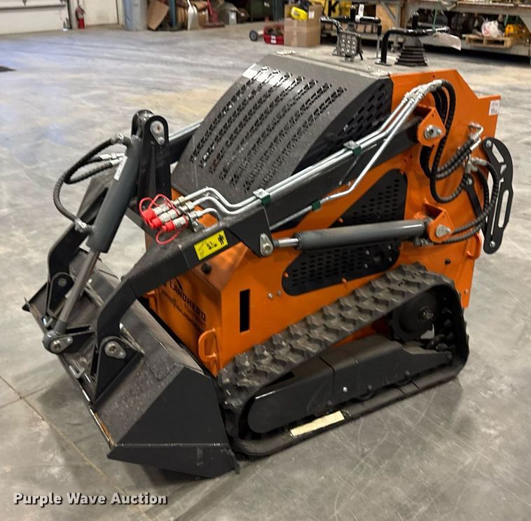 image for item EM3687 Landhero LDH-BC380 compact utility loader