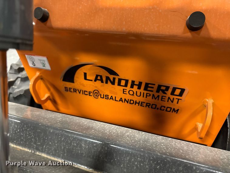 image for item EM3687 Landhero LDH-BC380 compact utility loader