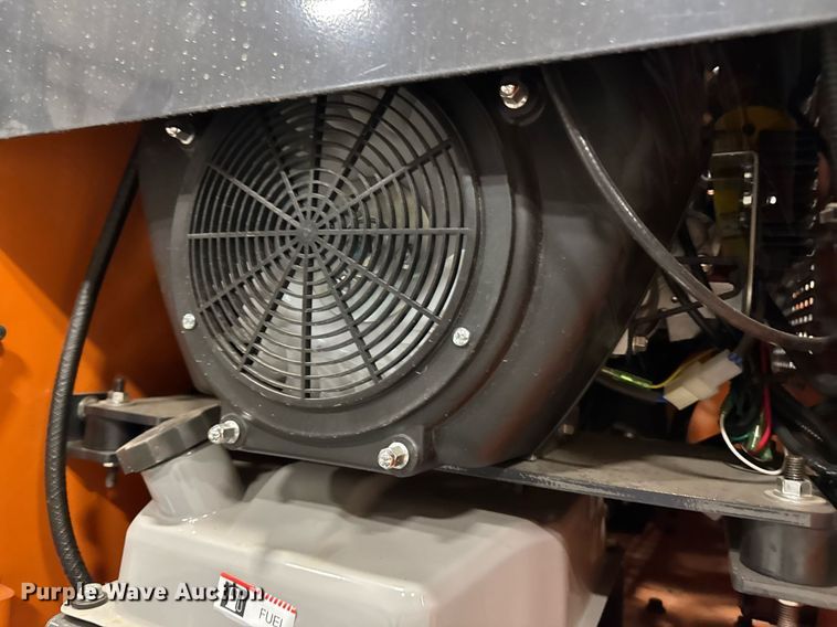 image for item EM3687 Landhero LDH-BC380 compact utility loader