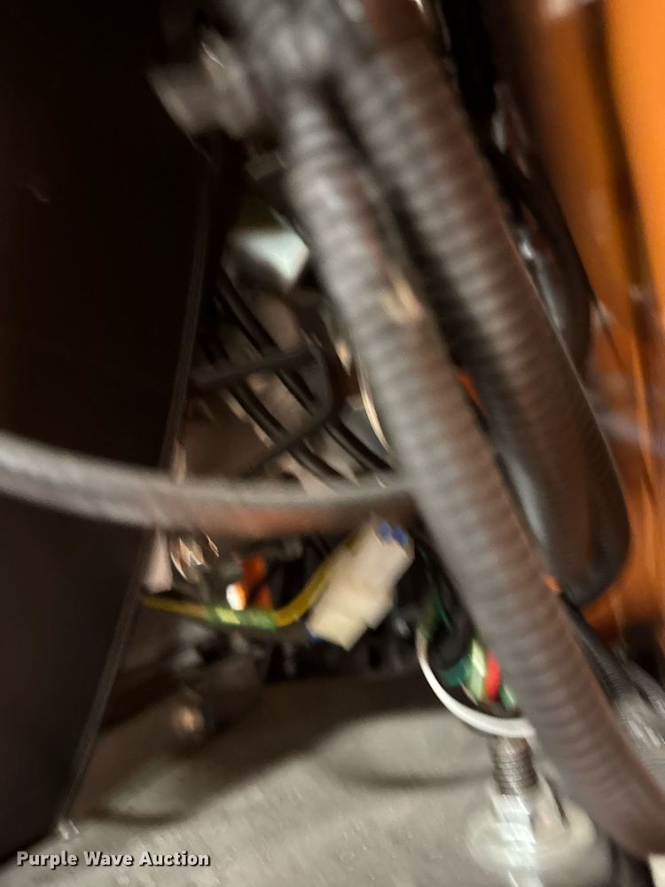 image for item EM3687 Landhero LDH-BC380 compact utility loader