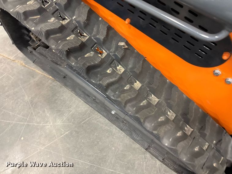 image for item EM3687 Landhero LDH-BC380 compact utility loader