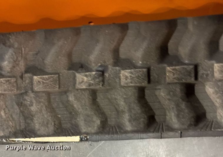 image for item EM3687 Landhero LDH-BC380 compact utility loader