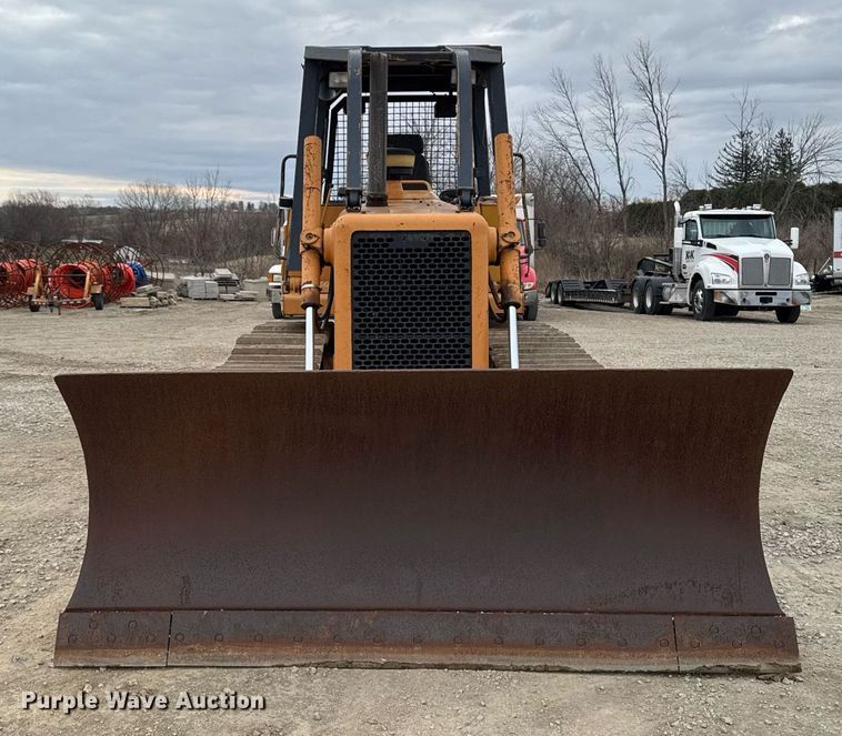 image for item EM3711 2000 Case 1150H dozer