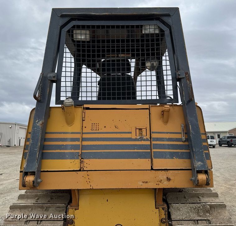 image for item EM3711 2000 Case 1150H dozer