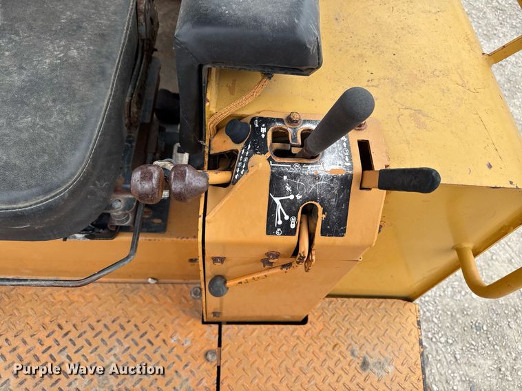 image for item EM3711 2000 Case 1150H dozer