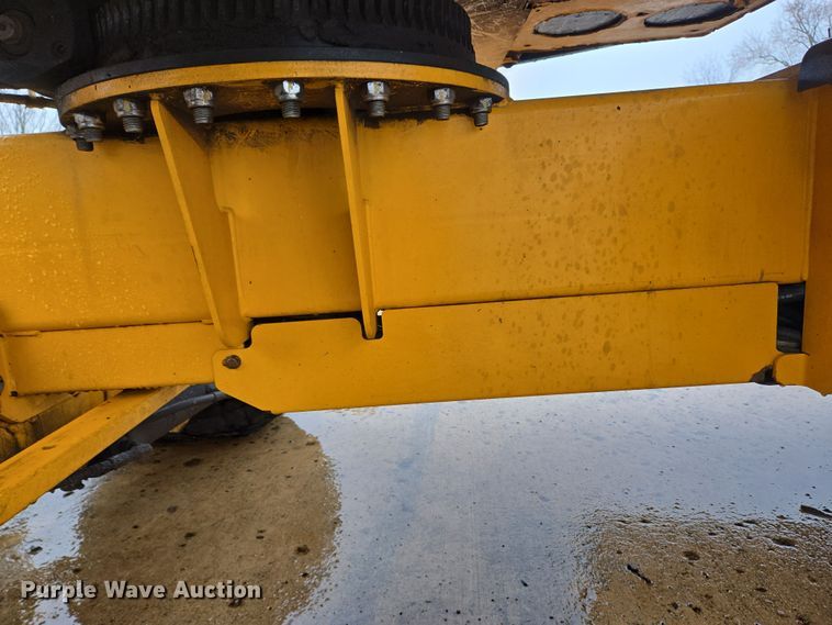 image for item EM6008 2018 Haulotte 55XA boom lift