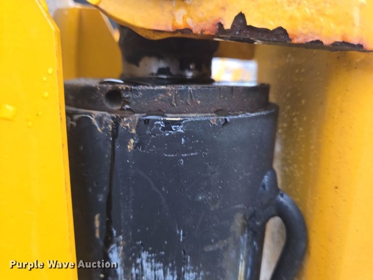 image for item EM6008 2018 Haulotte 55XA boom lift