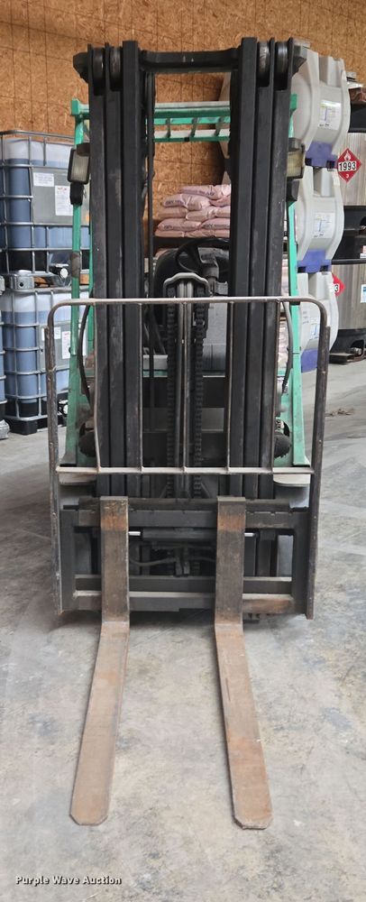 image for item EM6009 Mitsubishi FGC25 forklift