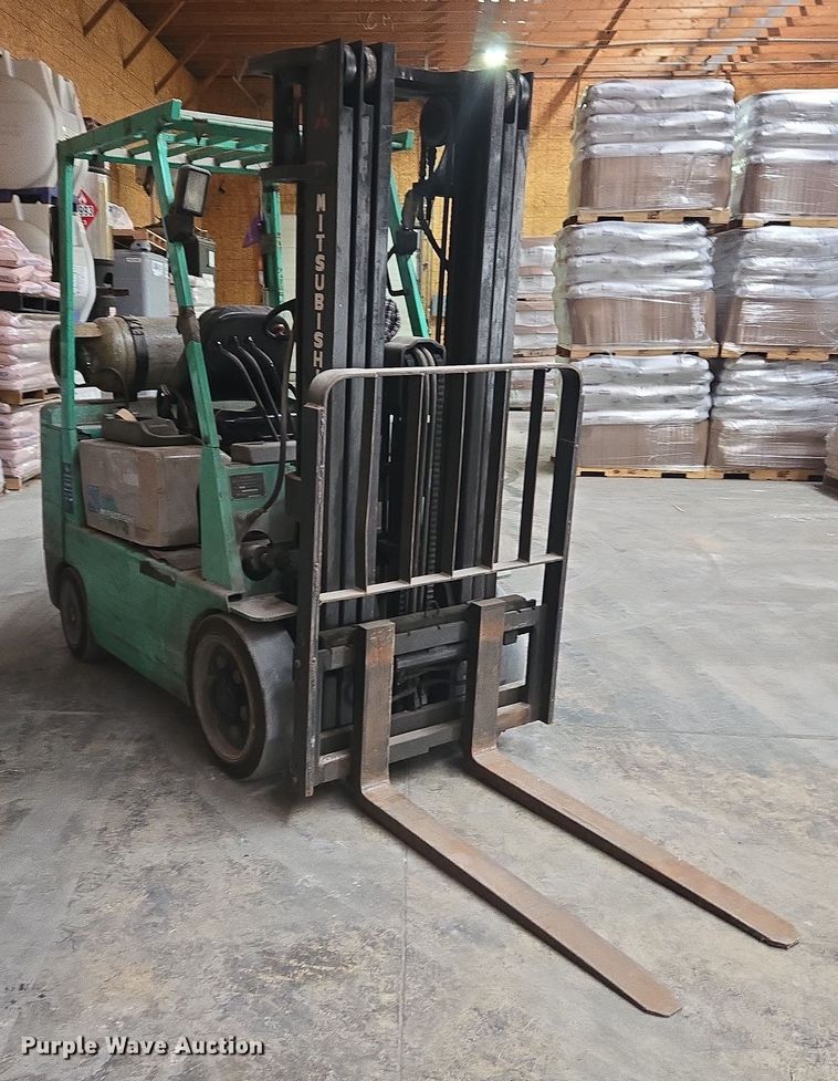 image for item EM6009 Mitsubishi FGC25 forklift