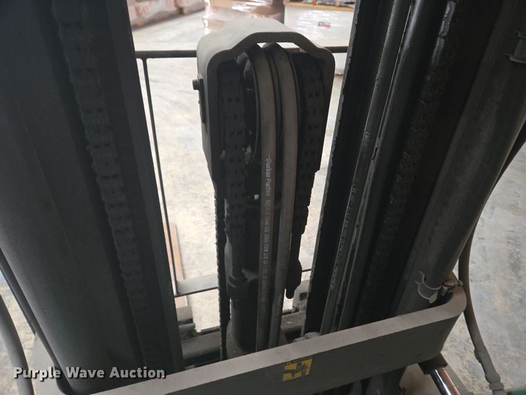 image for item EM6009 Mitsubishi FGC25 forklift