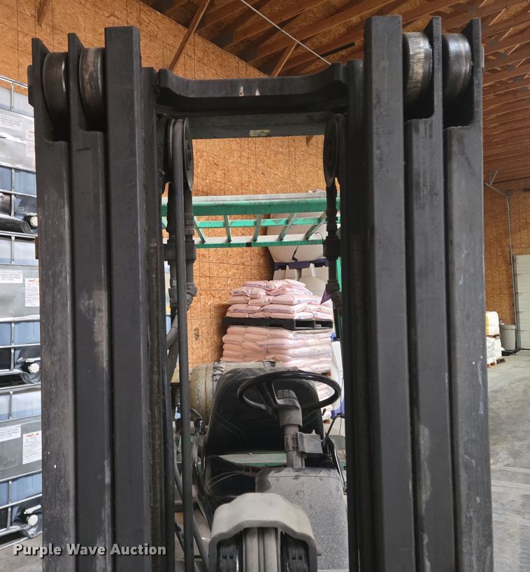 image for item EM6009 Mitsubishi FGC25 forklift