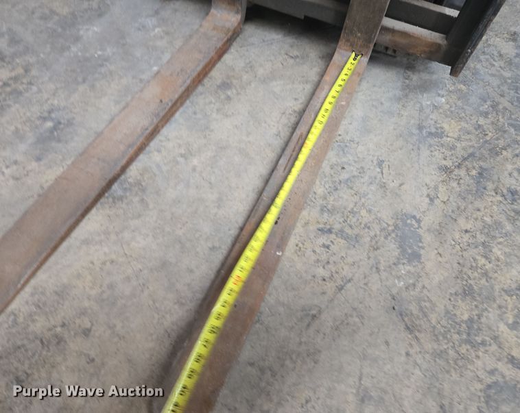 image for item EM6009 Mitsubishi FGC25 forklift