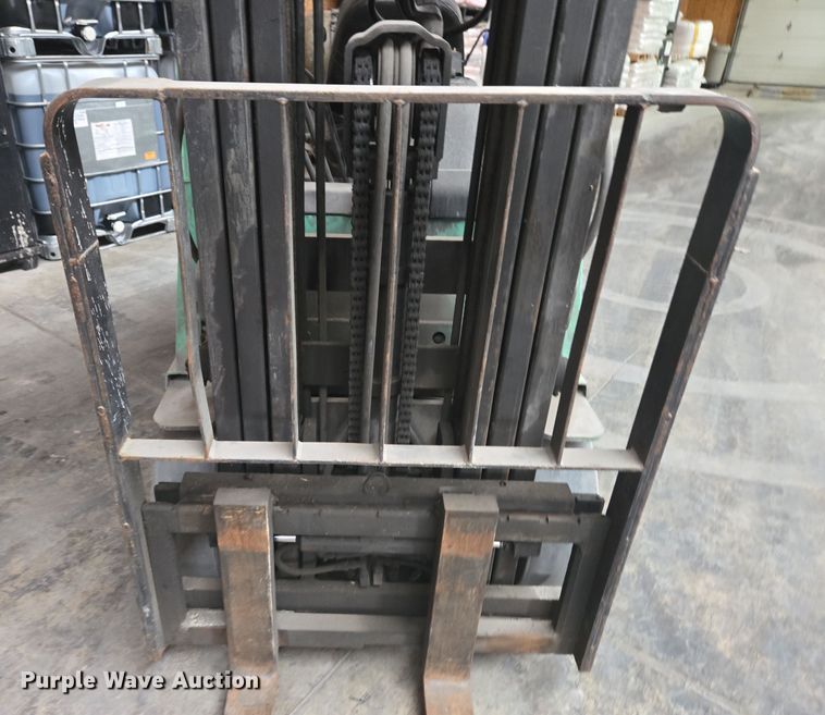 image for item EM6009 Mitsubishi FGC25 forklift