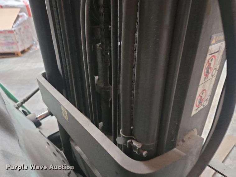 image for item EM6009 Mitsubishi FGC25 forklift