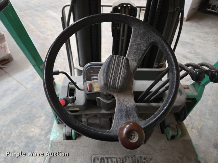 image for item EM6009 Mitsubishi FGC25 forklift