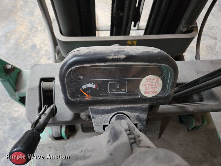 image for item EM6009 Mitsubishi FGC25 forklift