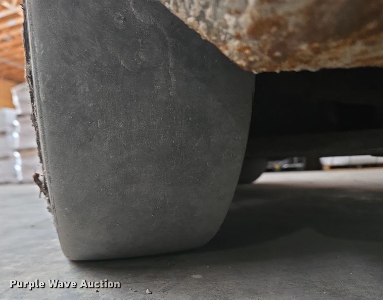 image for item EM6009 Mitsubishi FGC25 forklift