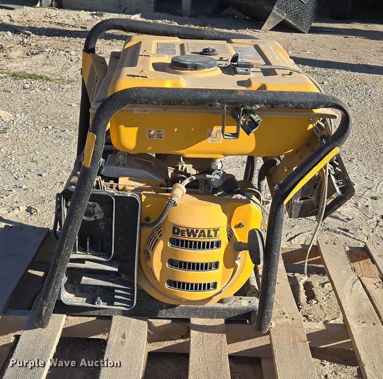 image for item EN3554 Dewalt PMC168000 generator