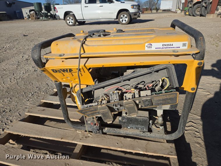 image for item EN3554 Dewalt PMC168000 generator