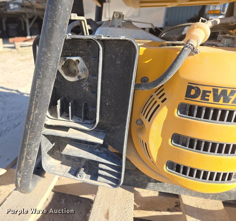 image for item EN3554 Dewalt PMC168000 generator