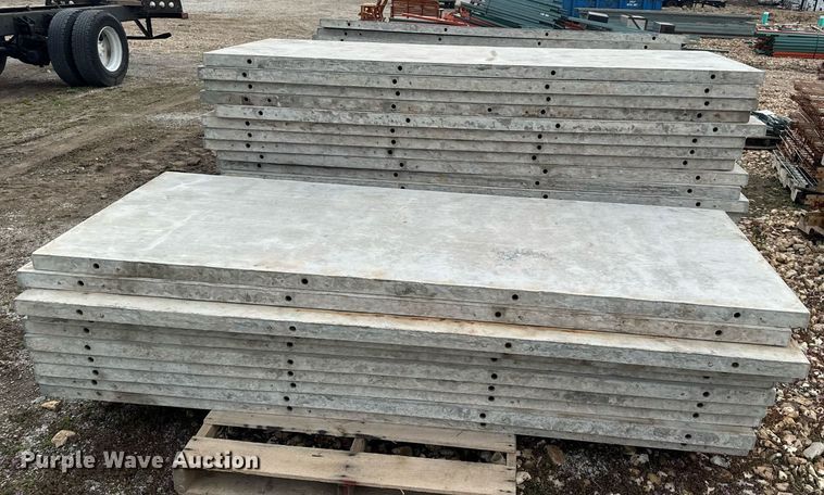 image for item EN5207 Concrete forms
