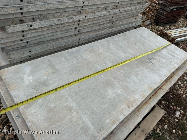 image for item EN5207 Concrete forms