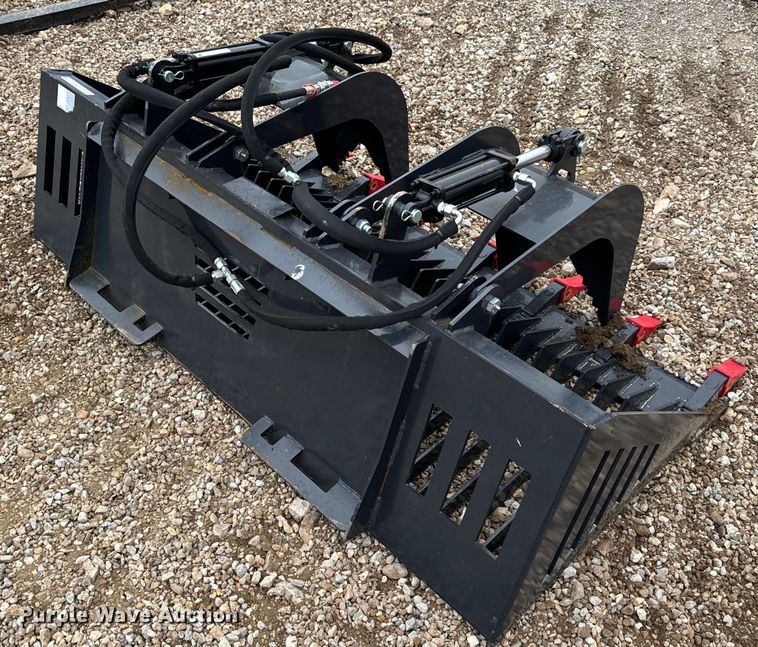image for item EN5211 Skid steer grapple bucket