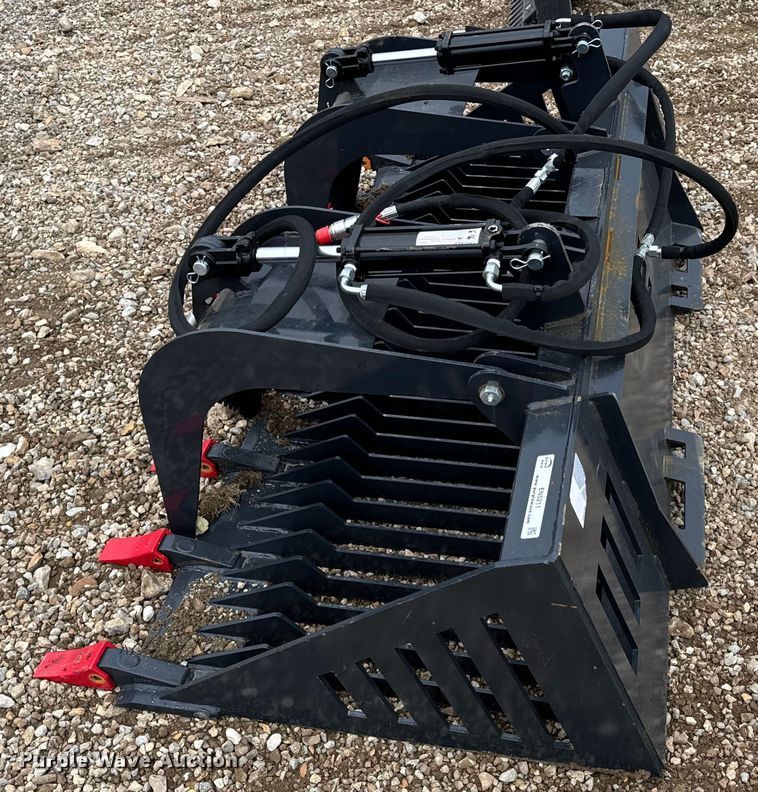 image for item EN5211 Skid steer grapple bucket