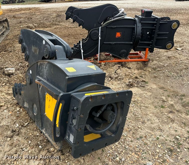 image for item EN5213 2024 Mustang RH20 hydraulic pulverizer