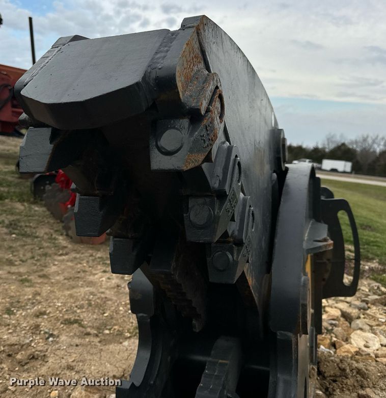 image for item EN5213 2024 Mustang RH20 hydraulic pulverizer