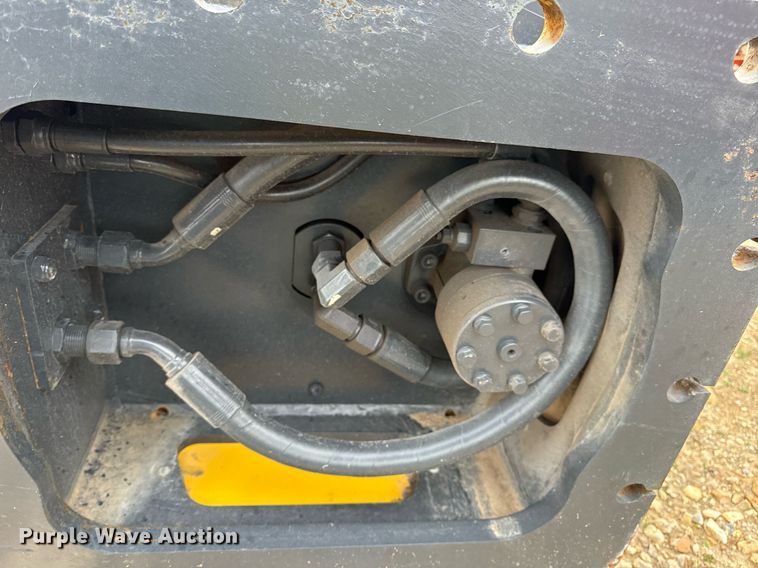 image for item EN5213 2024 Mustang RH20 hydraulic pulverizer