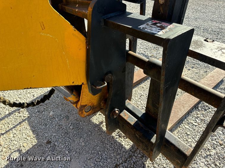 image for item EN5231 2004 JCB 508C telehandler