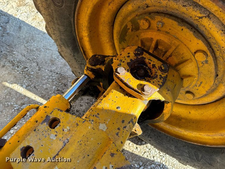 image for item EN5231 2004 JCB 508C telehandler