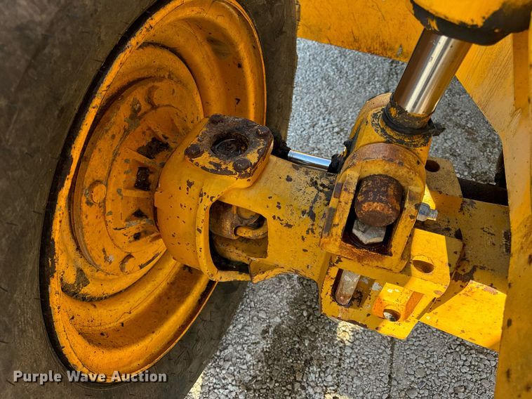 image for item EN5231 2004 JCB 508C telehandler