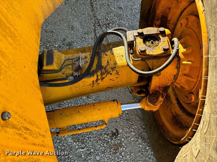 image for item EN5231 2004 JCB 508C telehandler