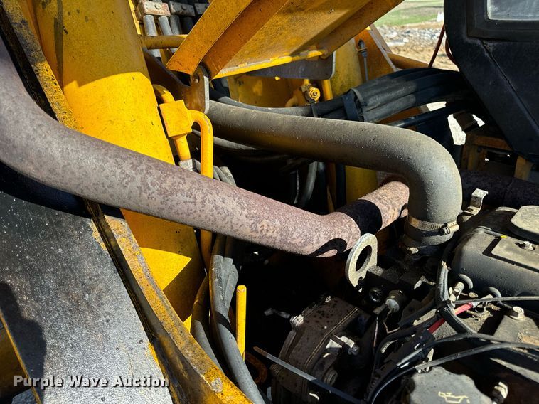 image for item EN5231 2004 JCB 508C telehandler