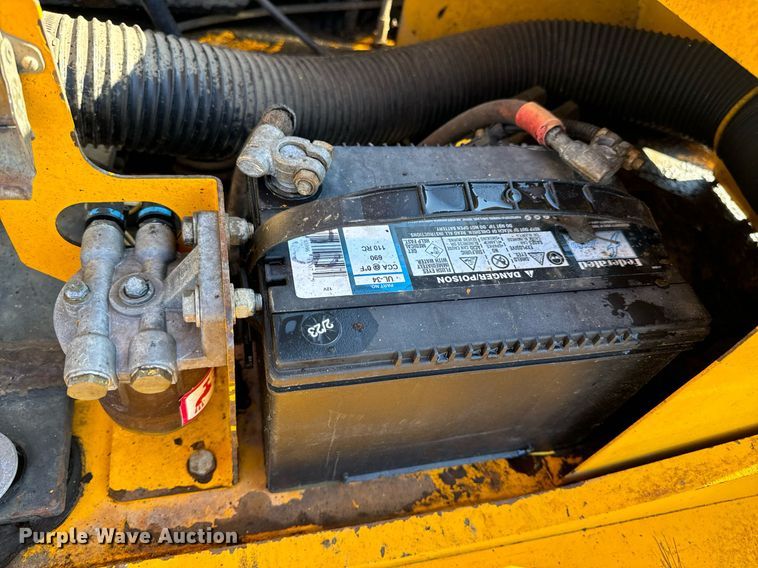 image for item EN5231 2004 JCB 508C telehandler