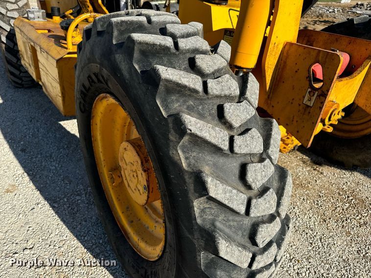 image for item EN5231 2004 JCB 508C telehandler