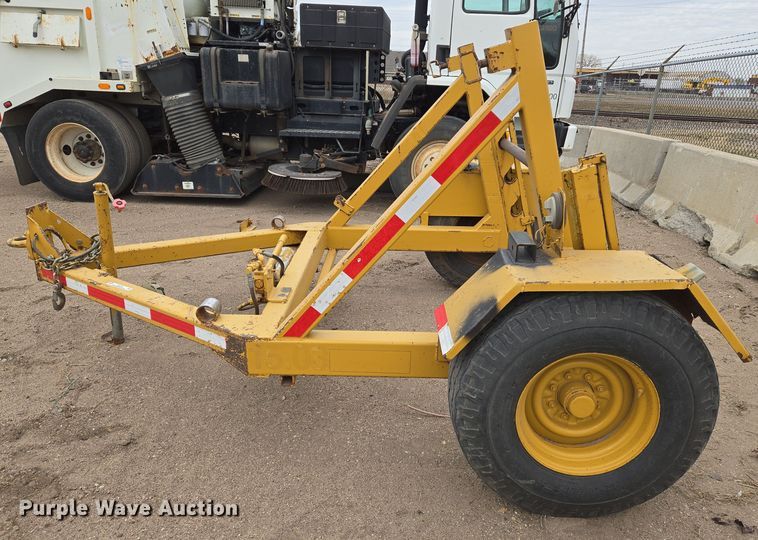 image for item EN8783 1980 Wheeler Reeler reel trailer
