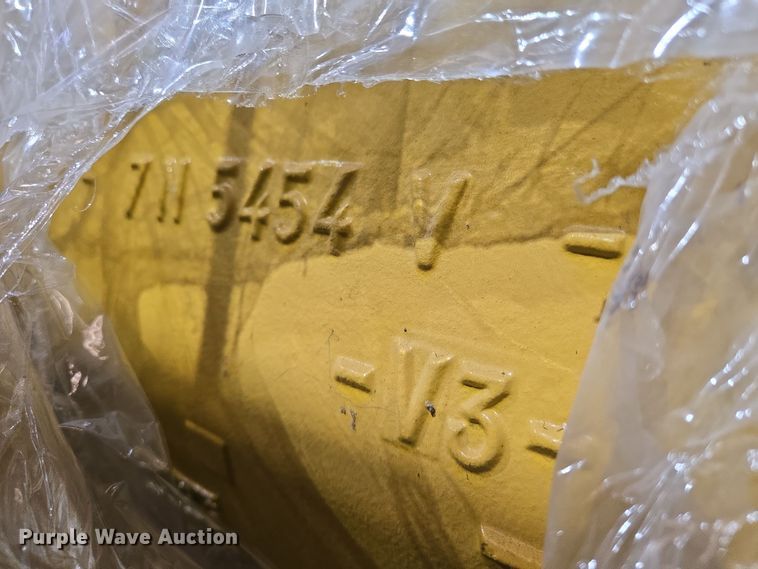 image for item EN8792 Caterpillar  3304 engine block